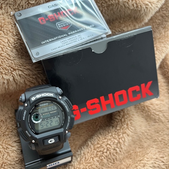 💯 Authentic Casio G-shock watch - Picture 8 of 8